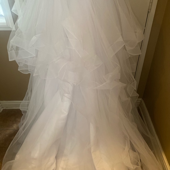 A-line Princess Tulle Lace V-neck Sleeveless Sweep/Brush Train Wedding Dress - Picture 11 of 11